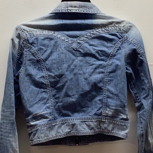 Celebrity Pink Size Small Light Blue Crop Jean Jacket. Preloved - Picture 7 of 8